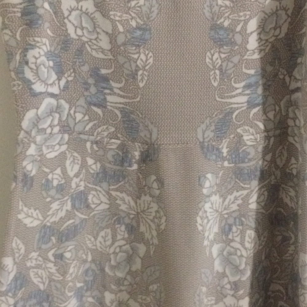 BCBG like new mid-thigh sleeveless dress